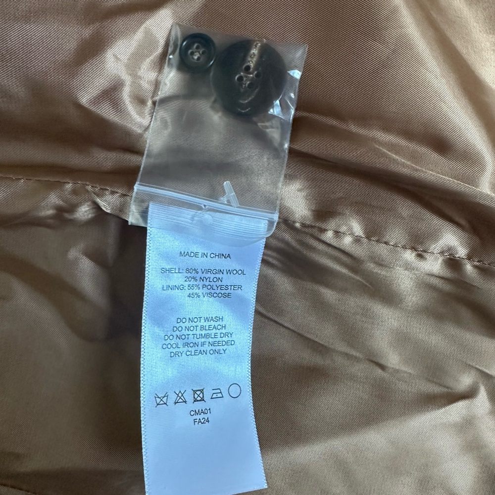 Quince Wool Coat, Medium, new without tags - Picture 4 of 5
